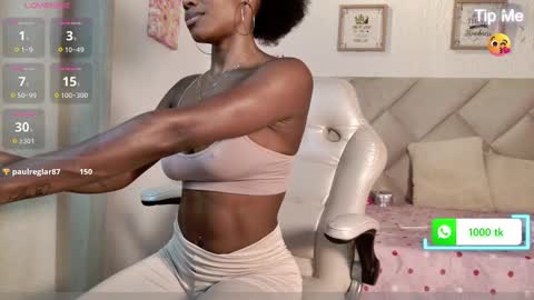 Yuliana online show from October 2025 08:06:02 PM