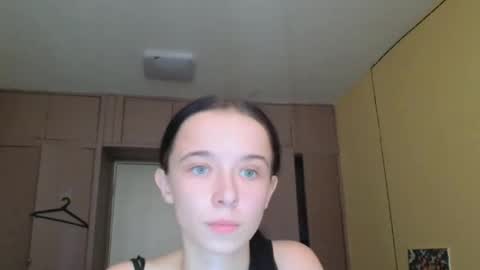 Yuliia online show from September 2025 09:11:02 AM