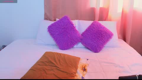 Snapshot of yulina_xue chatting on February 2025 09:29:01 PM Yulina online show from February 2025 09:29:01 PM