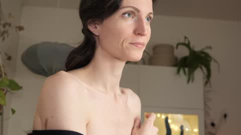 yulla dao online show from February 2025 11:12:02 AM