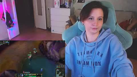 Kris online show from February 2025 08:10:01 PM