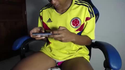 yumchocolate777 online show from April 2026 10:31:01 AM