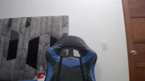 yumchocolate777 online show from April 2026 09:08:01 AM