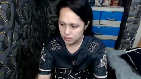 yumi online show from October 2025 11:46:02 PM