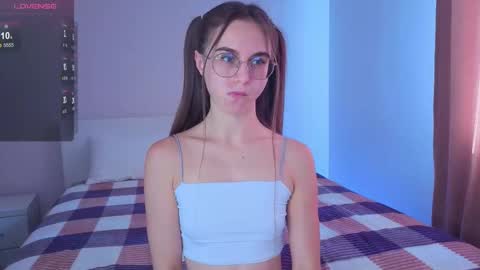 Snapshot of yumiiai chatting on September 2025 05:18:02 AM Yumi online show from September 2025 05:18:02 AM