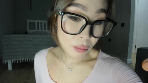 Snapshot of yummi_kim chatting on January 2025 04:08:01 PM Yumi online show from January 2025 04:08:01 PM