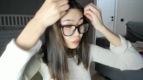 Snapshot of yummi_kim chatting on January 2025 04:08:01 PM Yumi online show from January 2025 04:08:01 PM