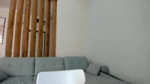 Yumi online show from October 2025 09:40:02 AM