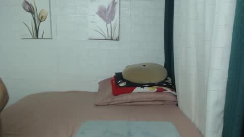 yummy chesca online show from February 2025 12:00:02 AM