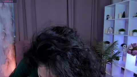 Snapshot of yummy_lamii chatting on July 2026 03:42:01 AM Cindey online show from July 2026 03:42:01 AM