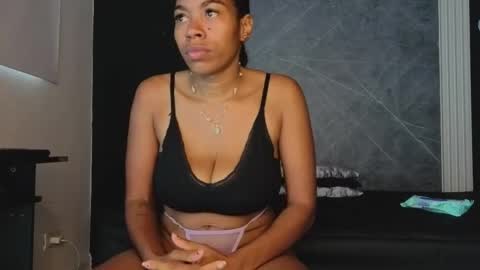 Snapshot of yummyduo chatting on October 2025 02:14:02 PM Yummyduo online show from October 2025 02:14:02 PM