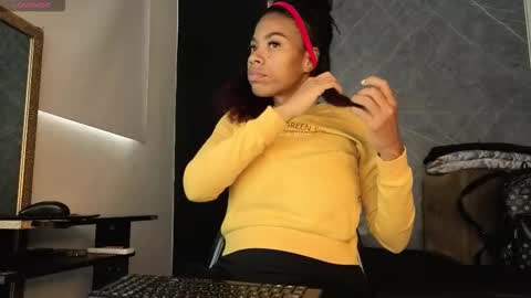 Snapshot of yummyduo chatting on October 2025 12:04:02 PM Yummyduo online show from October 2025 12:04:02 PM