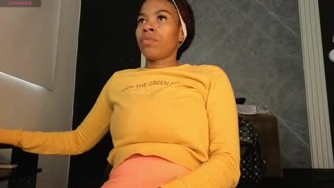 Snapshot of yummyduo chatting on October 2025 12:01:02 PM Yummyduo online show from October 2025 12:01:02 PM