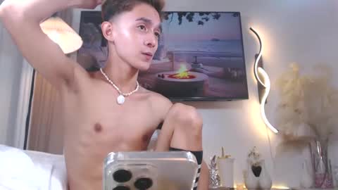 Snapshot of yummyjustine07 chatting on January 2025 06:49:01 PM Justine online show from January 2025 06:49:01 PM