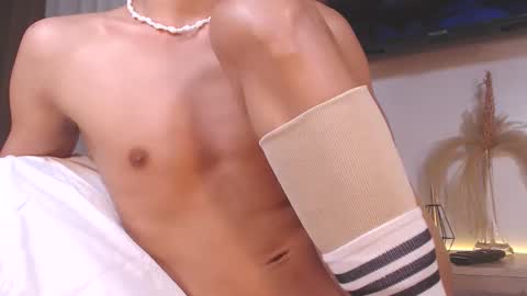 Snapshot of yummyjustine07 chatting on September 2025 08:55:02 PM Justine online show from September 2025 08:55:02 PM