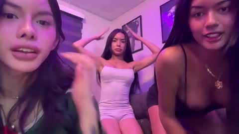 Snapshot of yummyrenalyn chatting on February 2025 07:54:02 PM Goddes Renalyn online show from February 2025 07:54:02 PM