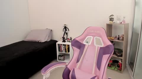 Yuna online show from January 2025 03:15:01 PM