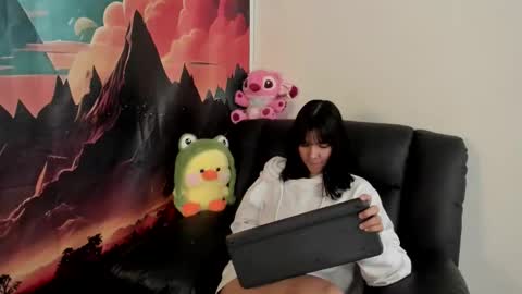 Snapshot of yunablack chatting on February 2026 05:22:02 PM Yuna online show from February 2026 05:22:02 PM