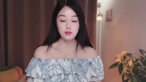 YunEr online show from March 2026 03:34:01 AM