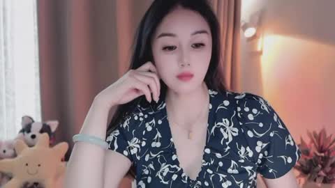 Snapshot of yuner0715 chatting on May 2026 07:05:02 AM YunEr online show from May 2026 07:05:02 AM