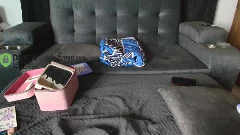 ELITA online show from September 2025 04:49:02 AM