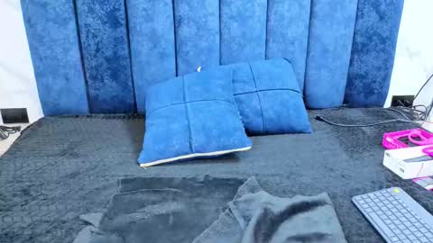 yunkeyc online show from November 2025 03:16:01 AM