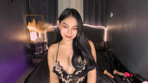 Snapshot of yuriefoster chatting on December 2024 04:09:02 AM Yurie online show from December 2024 04:09:02 AM