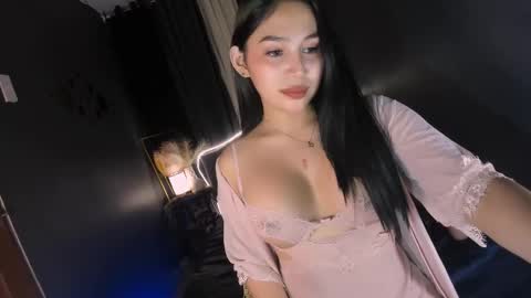 Snapshot of yuriefoster chatting on February 2025 03:09:02 AM Yurie online show from February 2025 03:09:02 AM