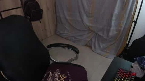 yurii_moody online show from December 2024 01:07:01 AM