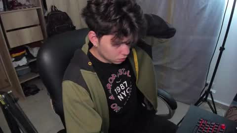 yurii_moody online show from February 2025 12:48:01 AM