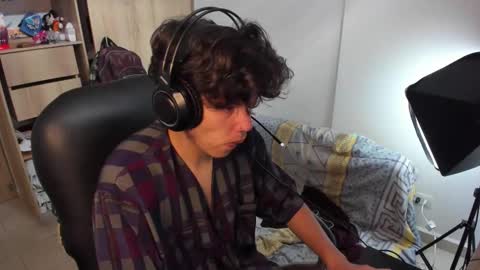 yurii_moody online show from November 2025 06:31:02 PM