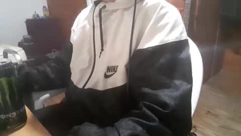 Yuumi online show from April 2026 06:32:01 AM