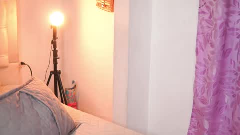 Yuyi Cam online show from October 2025 02:59:02 AM