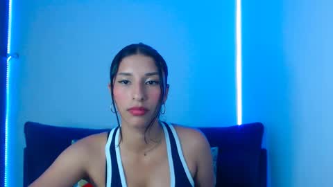 yuzii Im new to these pages so I hope you guys are kind to me. online show from November 2025 11:27:01 PM