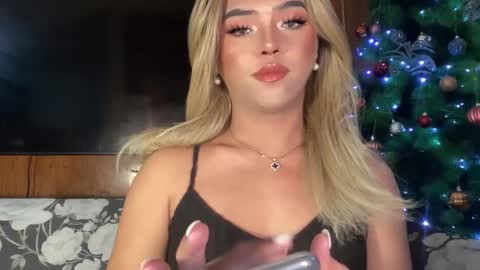 Snapshot of yvonne_guidotti chatting on December 2024 09:22:01 PM Miss Cali online show from December 2024 09:22:01 PM