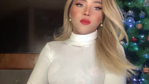 Snapshot of yvonne_guidotti chatting on December 2024 08:15:01 PM Miss Cali online show from December 2024 08:15:01 PM