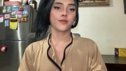 Snapshot of yvonne_guidotti chatting on February 2025 07:21:01 PM Miss Cali online show from February 2025 07:21:01 PM