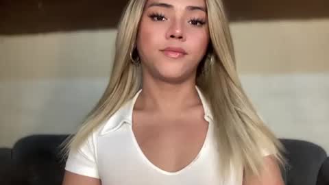 Snapshot of yvonne_guidotti chatting on September 2025 05:59:02 PM Miss Cali online show from September 2025 05:59:02 PM