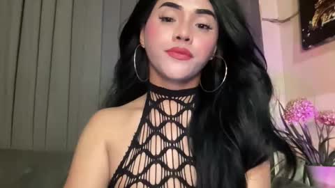 Snapshot of yvonne_guidotti chatting on May 2026 06:24:02 PM Miss Cali online show from May 2026 06:24:02 PM
