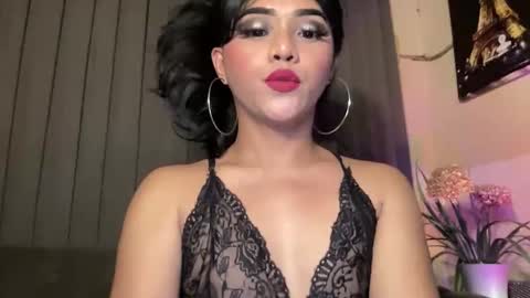 Snapshot of yvonne_guidotti chatting on May 2026 06:49:01 PM Miss Cali online show from May 2026 06:49:01 PM
