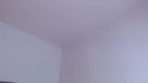 I V Y   online show from October 2025 09:12:02 PM