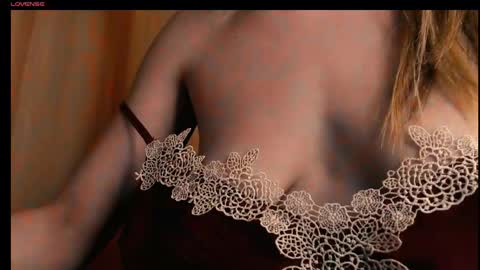 Snapshot of yzza_suave chatting on May 2026 09:52:01 PM yzza_suave online show from May 2026 09:52:01 PM