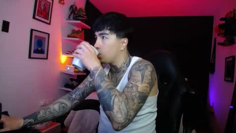 Snapshot of zac_muller1 chatting on October 2025 05:17:01 AM zac_muller1 online show from October 2025 05:17:01 AM