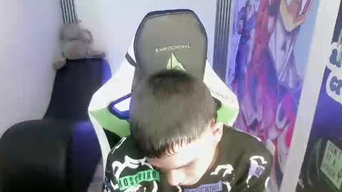 Snapshot of zacariass_ chatting on December 2024 04:25:01 AM ZACARIAS online show from December 2024 04:25:01 AM