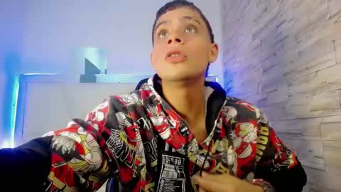 Snapshot of zacariass_ chatting on December 2024 12:30:02 AM ZACARIAS online show from December 2024 12:30:02 AM