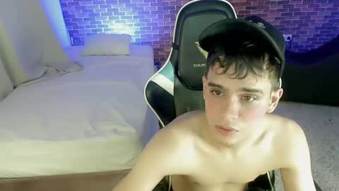 Snapshot of zacariass_ chatting on September 2025 04:06:02 AM ZACARIAS online show from September 2025 04:06:02 AM