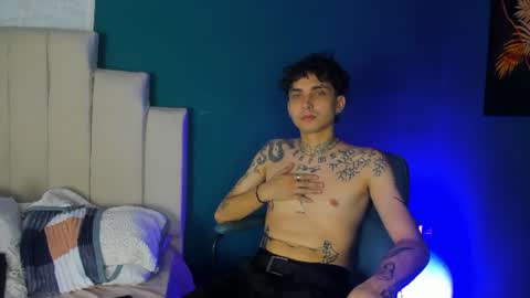 Snapshot of zacck_tattoo chatting on July 2026 04:48:01 AM Zack online show from July 2026 04:48:01 AM