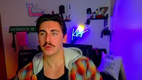 Zach Rhyder online show from November 2025 02:06:01 AM