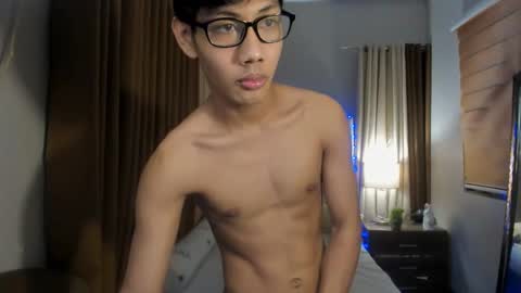 zack212003 online show from September 2025 10:46:02 PM