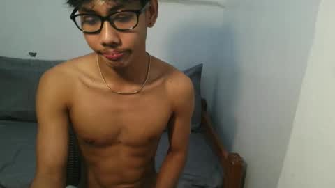 zack212003 online show from November 2025 02:19:02 PM